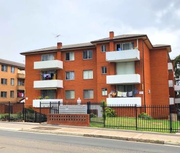 “Close to Everything!” - Photo 2