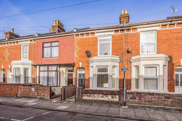 3 bedroom terraced house to rent - Photo 1