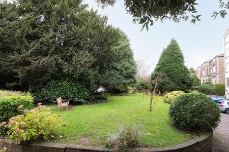 1 Bed Flat - Photo 5