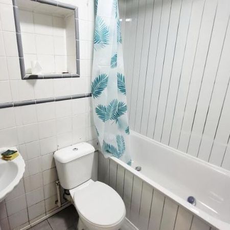 Mandeville Court - Photo 3