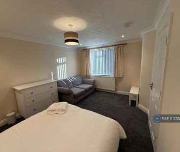 1 bedroom in a house share to rent - Photo 6