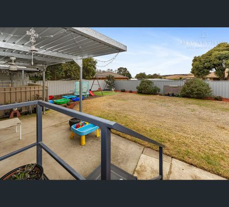 15 Tarakan Avenue, Ashmont, NSW 2650 - Photo 3