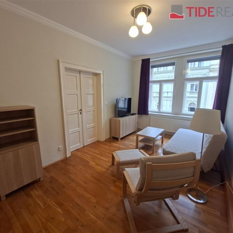 Pronájem bytu 2+1 70 m2 - Фото 1