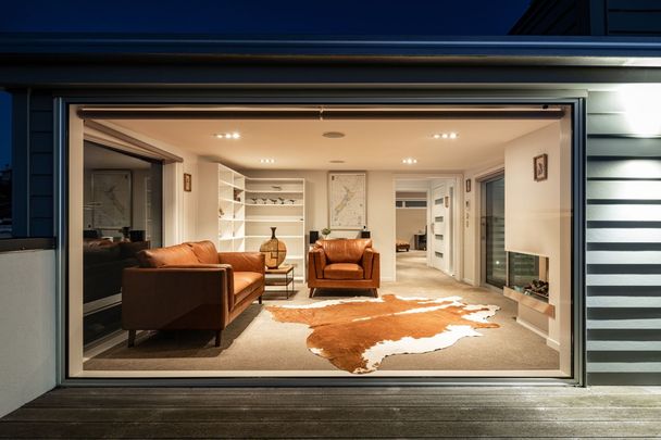Architectural Masterpiece with Panoramic City & Harbour Views - Photo 1