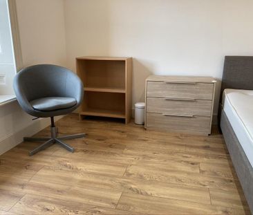 1 bedroom private hall to rent - Photo 5