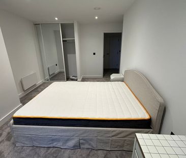 1 Bed Flat, Trinity Way, M3 - Photo 6
