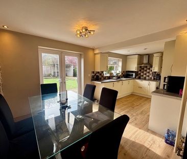 Queens Drive, Middlewich - Photo 3