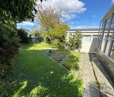 Spacious 4-Bedroom Family Home in Prime Hokowhitu - Photo 6