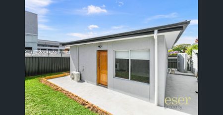Modern Living in a Prime Greystanes Location - Photo 3