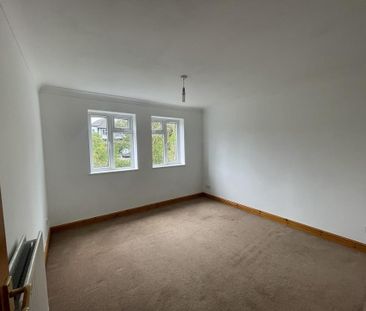 3 bedroom detached house to rent - Photo 3