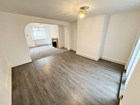 Half Moon Lane, Spennymoor, DL16 - Photo 2