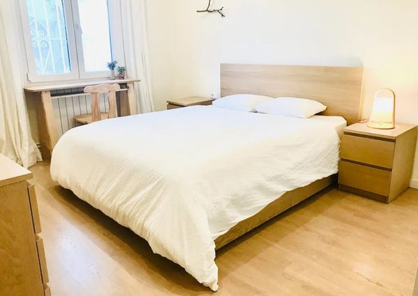 Carrer Bogatell, Sant Adrià de Besòs, Catalonia 08930