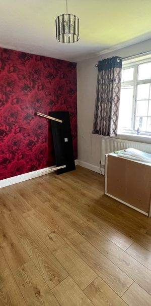 Westbourne Road, Uxbridge - Photo 1