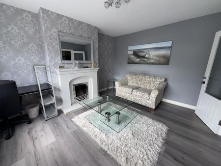 5 bedroom detached house to rent - Photo 5