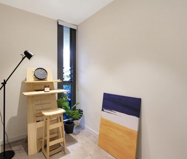 Fully Furnished one bedroom plus study - Photo 4