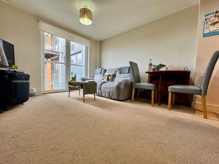 1 bedroom apartment to rent - Photo 2