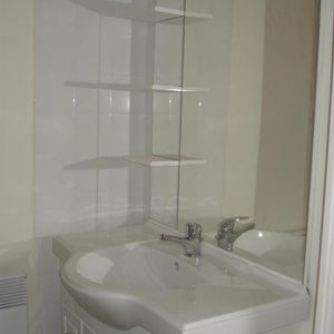 Location Appartement 1 pièce 20m² GRENOBLE 38000 - Photo 2