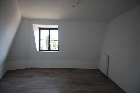 Prachtig penthouse (121 m²) met zonnig terras, parking en lift rechtstreeks tot in het appartement. - Photo 3