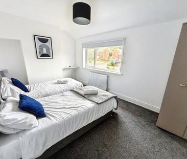 2 bedroom semi-detached house to rent - Photo 3