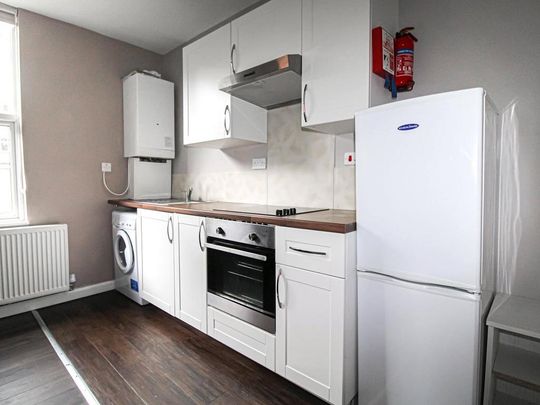 Studio to rent - Photo 1