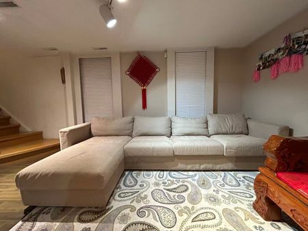 For Lease - 336 Hollyberry Trail, Toronto, Ontario - Photo 3