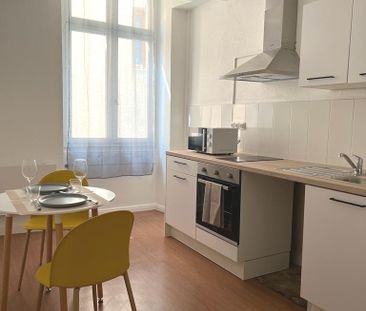 Location Appartement 3 pièces 88m² ROMANS SUR ISERE 26100 - Photo 4