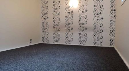 Centrally located 2BR Flat in Johnsonville - Photo 4