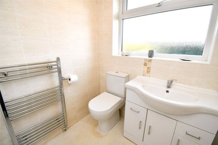 Elm Drive, CH49 3NP, Greasby - Photo 2