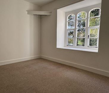 2 bedroom cottage to rent - Photo 2