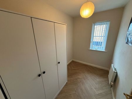 Bramham Croft, Wombwell, Barnsley , S73 8BE - Photo 3