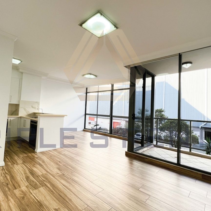 Furnished two bedroom apartment For Rent! - Photo 1