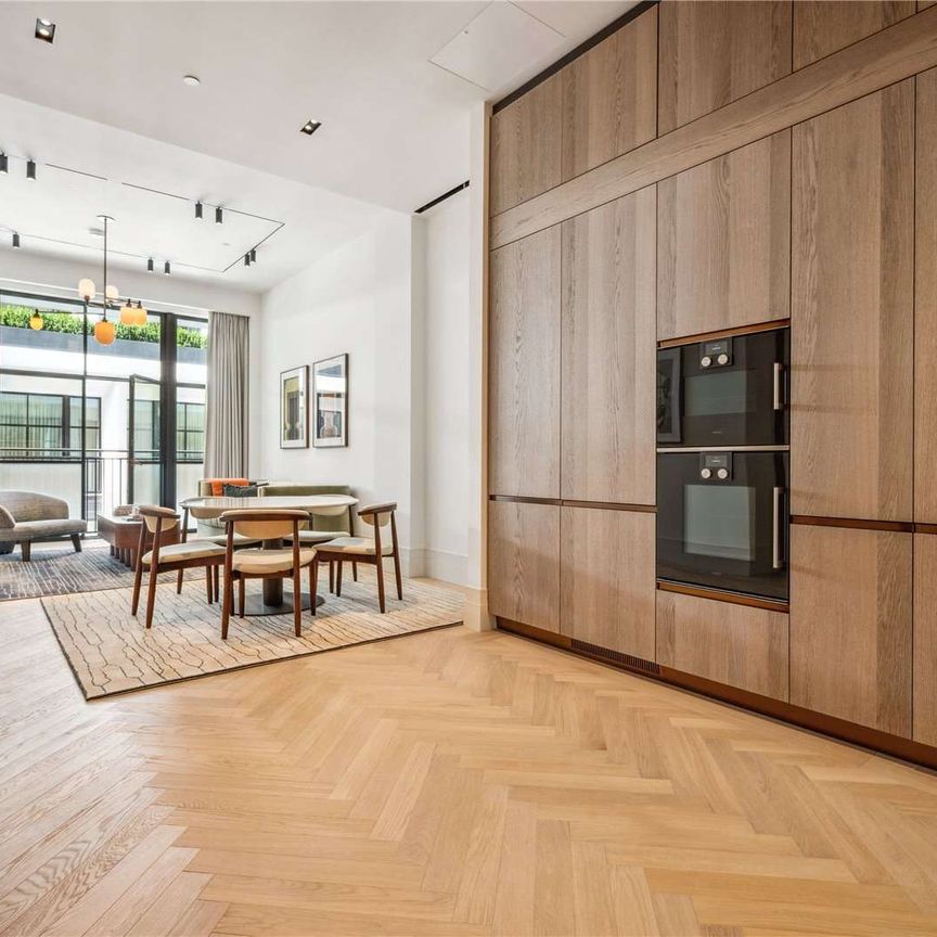 A stunning one bedroom apartment in one of the most sought-after residential buildings in London - Photo 1
