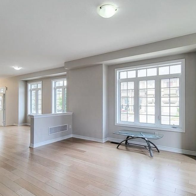 For Lease - 1 Sleeth Street, Brantford, Ontario - Photo 1