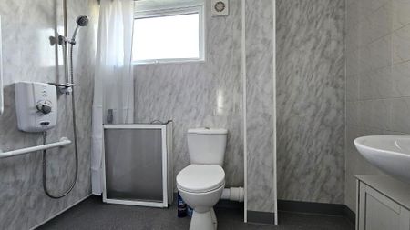 24 Aird Close, Antrim, BT41 1RG - Photo 5