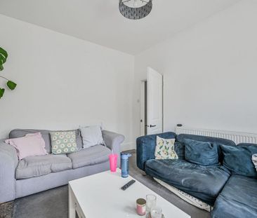 4 bedroom house to rent - Photo 1