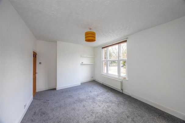 4 bedroom terraced house to rent - Photo 1