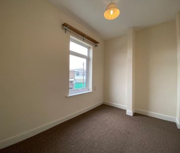 1 bedroom Flat To Let - Photo 5