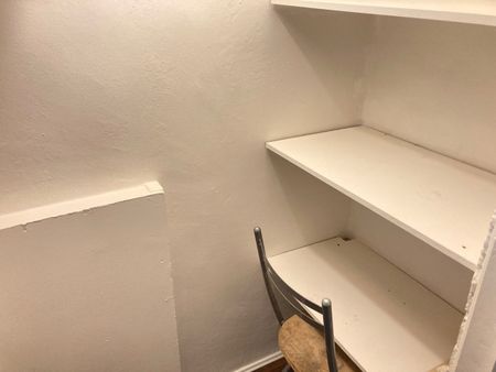 Studio Flat, Very Near West Cromwell Road Area, SW5 - Photo 3