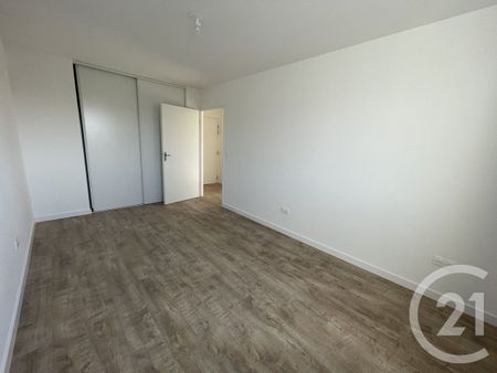 Location Appartement 3 pièces 66m² LA NEUVILLETTE 51100 - Photo 5