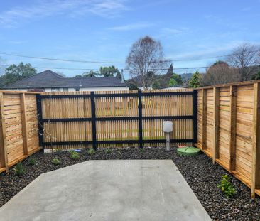 WAINUIOMATA LIVING - Photo 5