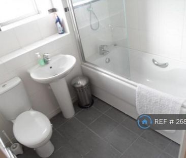 2 bedroom flat to rent - Photo 6