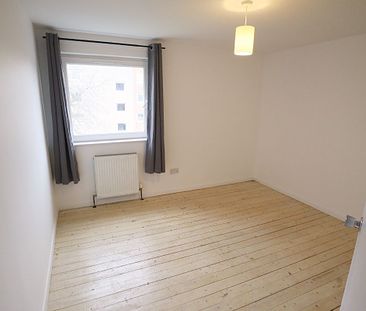 2 Bed, Flat - Photo 6