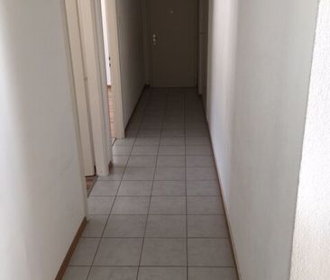 Beautiful 3.0 room apartment in the city center of Delémont - Photo 4