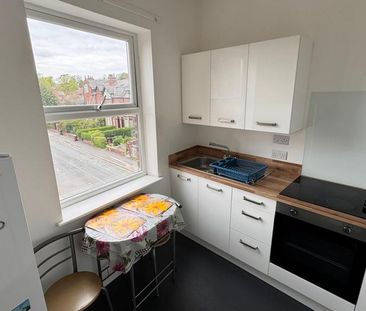 Studio to rent - Photo 2