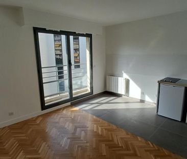 location Appartement T1 DE 26.2m² À PARIS - Photo 6