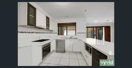 Freshly Updated Home in sought after area! - Photo 5