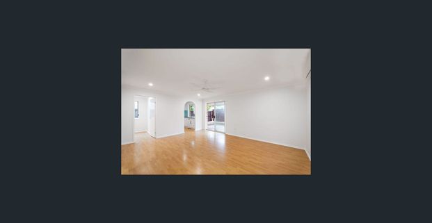 Newly Renovated, 2 Bedrooms, Walk to beach - Photo 1