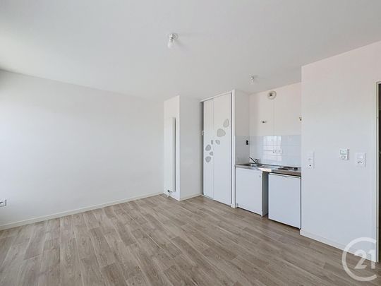 Location Appartement 1 pièce 27m² TROYES 10000 - Photo 1