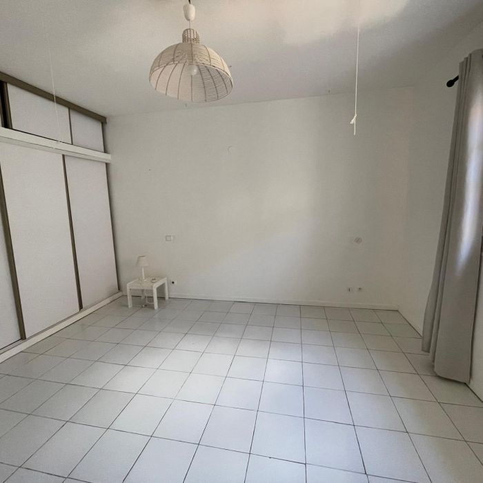 Villa de STANDING A LOUER A DIDIER - Photo 1