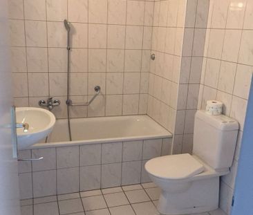 LOCARNO, LUMINOUS 3 1/2-ROOM APARTMENT FOR RENT - Photo 6